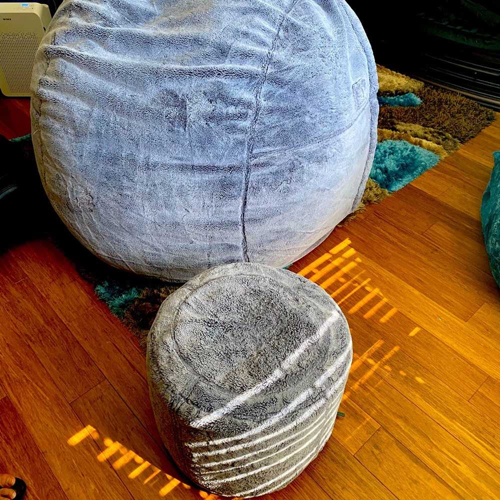 Selling Lovesac